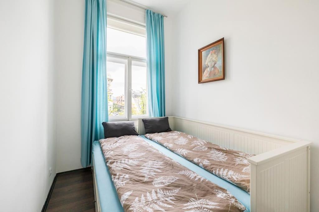 Charming Spacious Apartment เวียนนา ภายนอก รูปภาพ