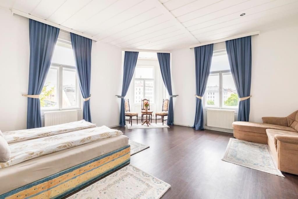 Charming Spacious Apartment เวียนนา ภายนอก รูปภาพ