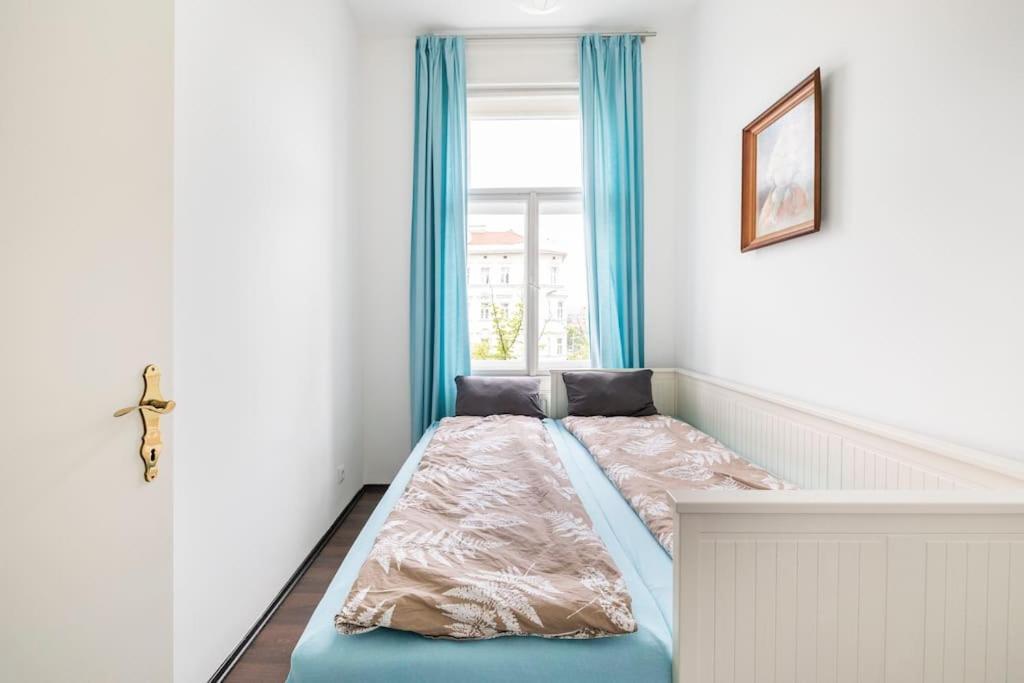 Charming Spacious Apartment เวียนนา ภายนอก รูปภาพ