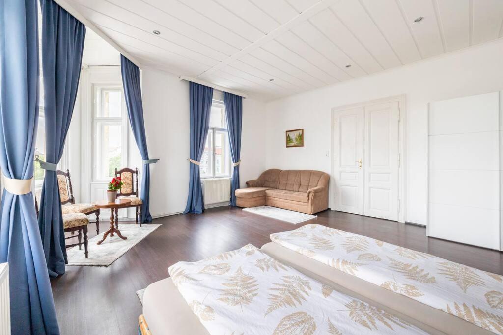 Charming Spacious Apartment เวียนนา ภายนอก รูปภาพ